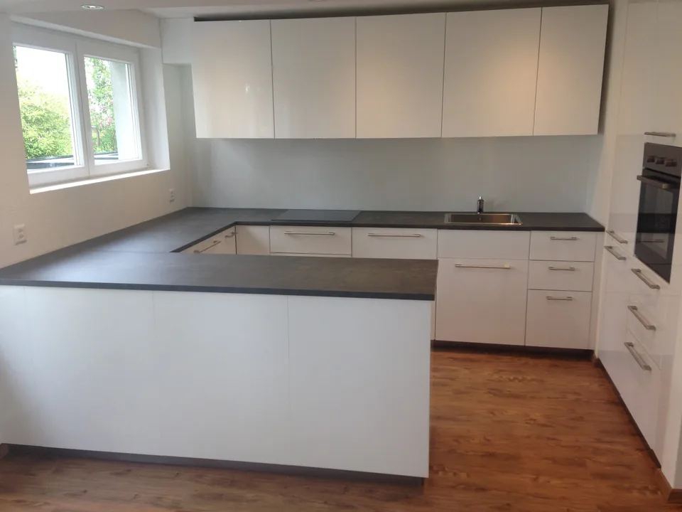 helle, lichtdurchflutete 4.5 Zimmerwohnung