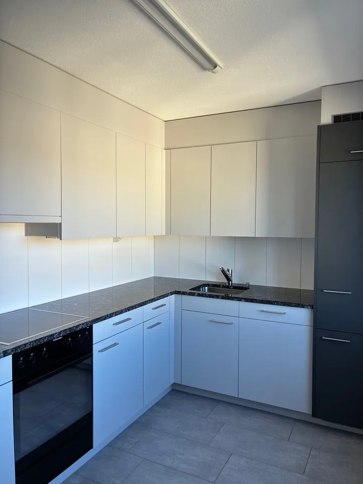 Zentral wohnen Grosszügige 4-Zimmer-Wohnung in Amriswil – foto 2 di 18