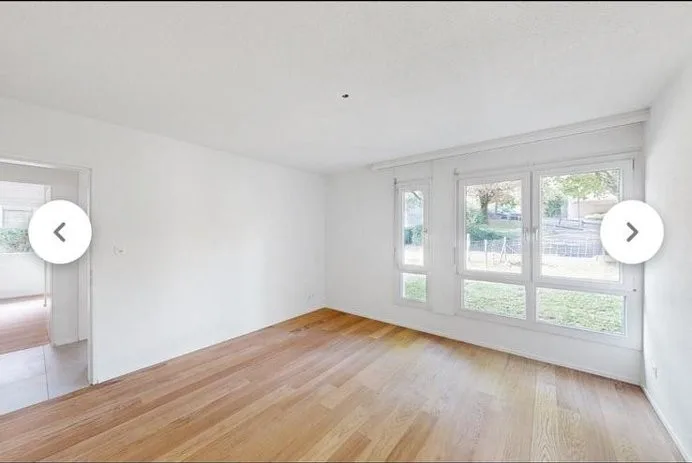 Schöne 4.5 Zimmer Wohnung in Zürich Höngg mit Balkon und guter Anbindung