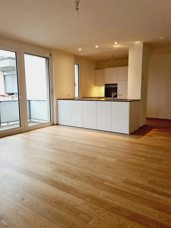Moderne, sanierte 2-Zimmerdachwohnung mit 86m2
