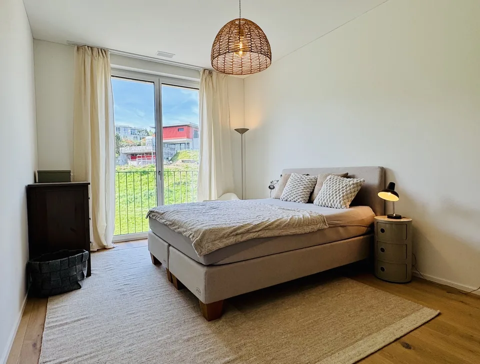 3.5 room apartment Neubau-Wohnung mit traumhaftem Blick auf den Bergen und See