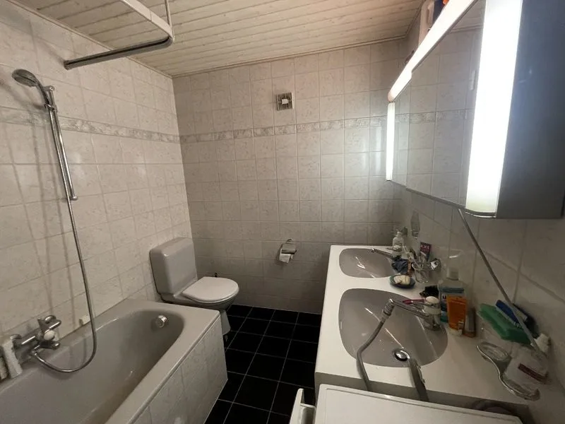 APPARTEMENT 3½ PIÈCES À BIEL/BIENNE (BE), MEUBLÉ, DURÉE DÉTERMINÉE – Foto 7 von 15