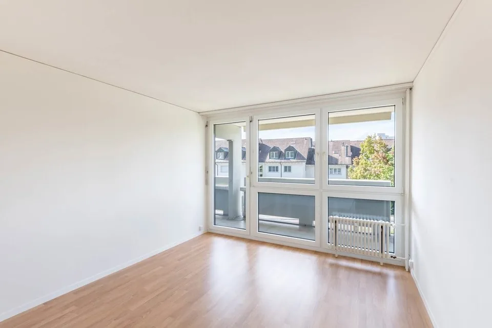 Lichtdurchflutete 4.5 Zimmer-Wohnung