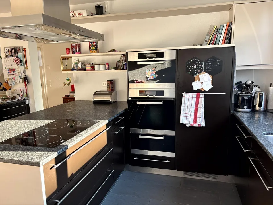 5½ ZIMMER-HAUS IN ZOLLIKOFEN (BE), MÖBLIERT, TEMPORÄR – foto 15 di 30