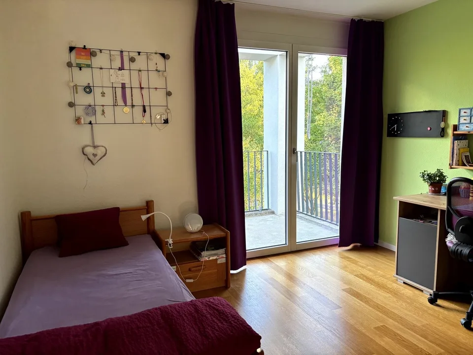 5½ ZIMMER-HAUS IN ZOLLIKOFEN (BE), MÖBLIERT, TEMPORÄR – foto 16 di 30