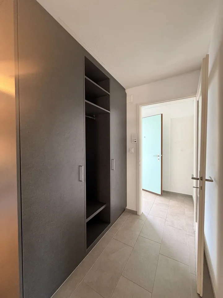 Grosszügig wohnen an ruhiger Lage – frisch renovierte 3.5-Zimmer-Wohnung in Zürich-Altstetten