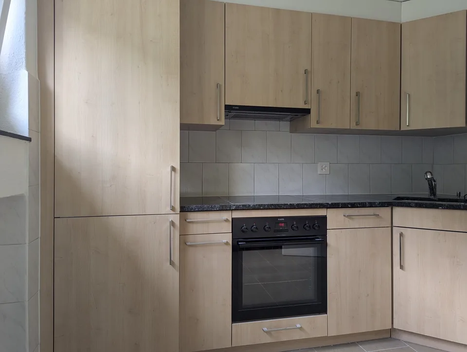 Helle, grosszügige 4-Zimmerwohnung mit wunderbarer Aussicht – Foto 6 von 8