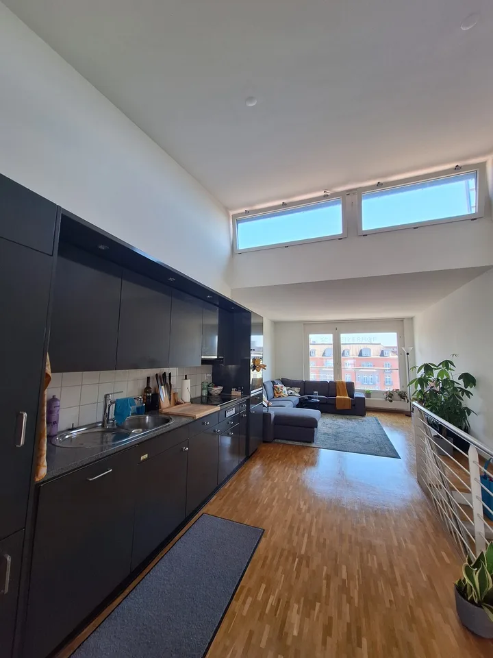 Maisonette-Wohnung am Bahnhof - Duplex apartment next to SBB