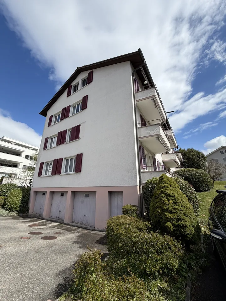 Charmante 2-Zimmerwohnung mit Balkon an ruhiger und zentraler Lage in Langendorf