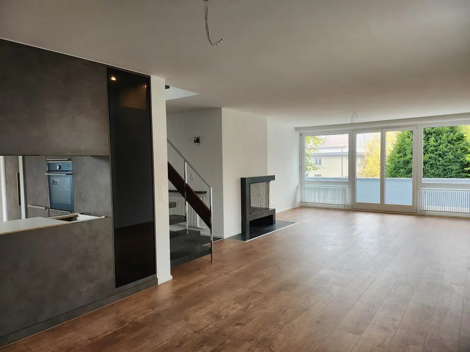 6,5 Zimmer Duplexwohnung ab sofort