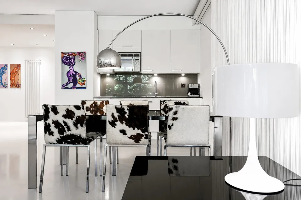 BE12 – Stilvolle 2-Zimmer-Wohnung mit Terrasse an der Bellariastrasse 36, Zürich – Foto 13 von 20