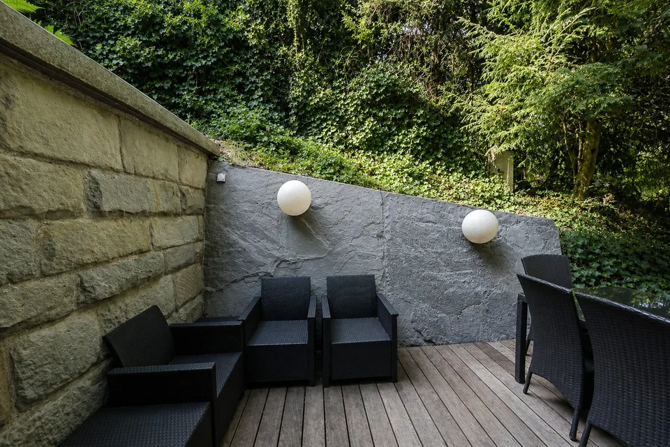 BE12 – Stilvolle 2-Zimmer-Wohnung mit Terrasse an der Bellariastrasse 36, Zürich – Foto 18 von 20