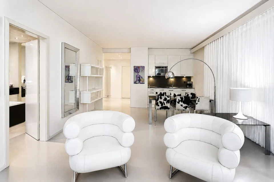 BE12 – Stilvolle 2-Zimmer-Wohnung mit Terrasse an der Bellariastrasse 36, Zürich – Foto 9 von 20