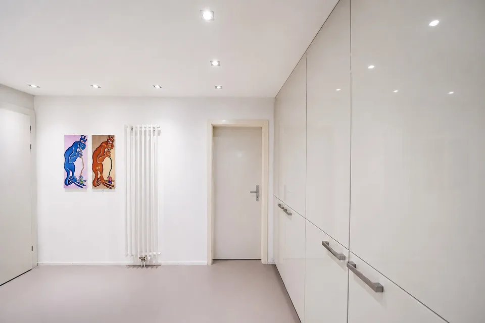 BE12 – Stilvolle 2-Zimmer-Wohnung mit Terrasse an der Bellariastrasse 36, Zürich – Foto 15 von 20