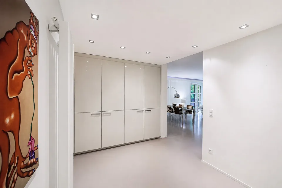 BE12 – Stilvolle 2-Zimmer-Wohnung mit Terrasse an der Bellariastrasse 36, Zürich – Foto 16 von 20
