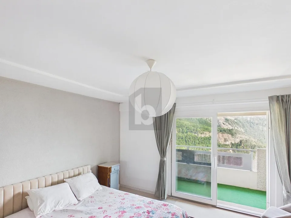 Dachgeschoss mit Balkon und ausbaufähigem Dachboden – Foto 4 von 20