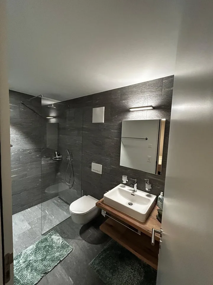 3.5-Zimmer-Erdgeschosswohnung mit traumhaftem Bergblick