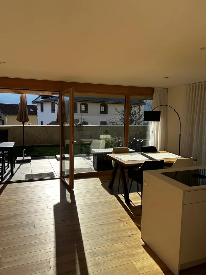 3.5-Zimmer-Erdgeschosswohnung mit traumhaftem Bergblick