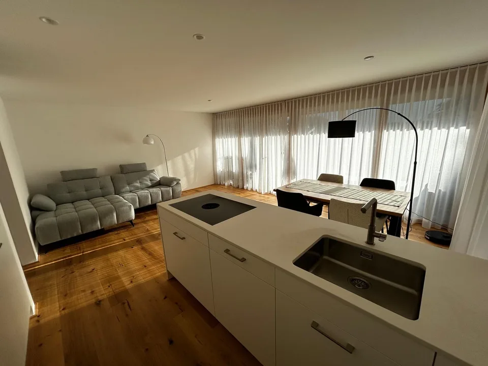 3.5-Zimmer-Erdgeschosswohnung mit traumhaftem Bergblick