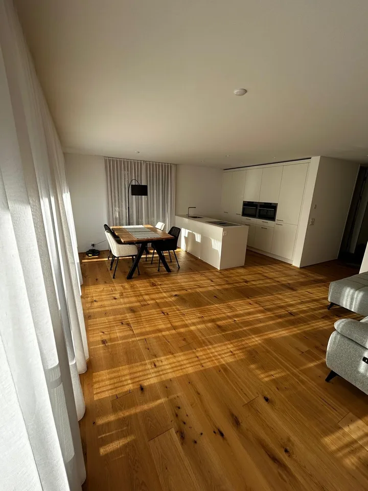 3.5-Zimmer-Erdgeschosswohnung mit traumhaftem Bergblick
