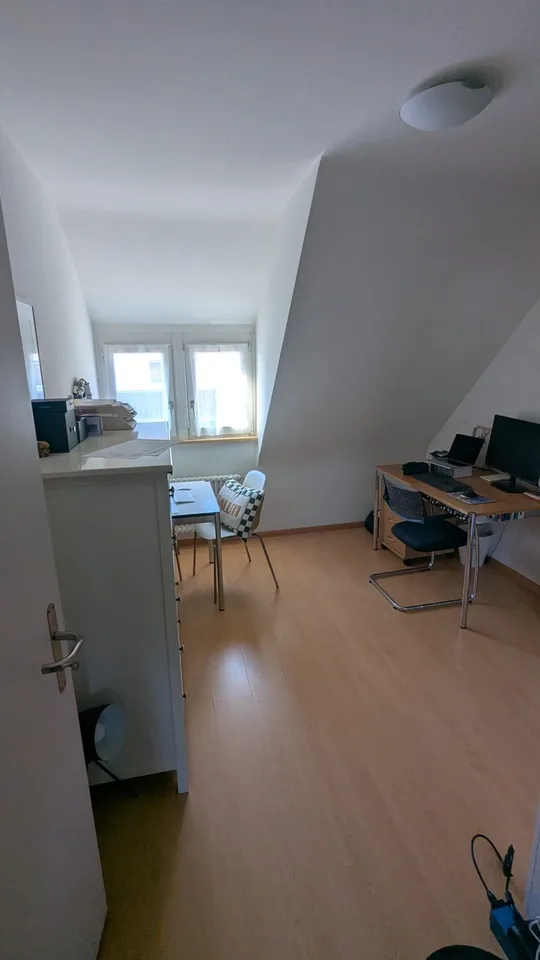 helle 4-Zi. Maisonette Whg. in Riehen zu vermieten