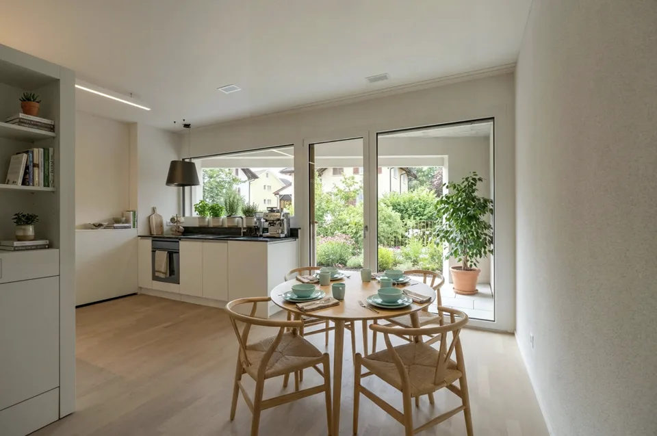 Moderne 1.5 Zimmer Neubauwohnung mit extrem viel Stauraum, Terrasse und Blick ins Grüne
