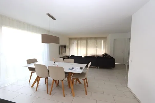 Modernes Wohnen im steuergünstigen Erlinsbach – Hochwertige 4.5-Zimmer-Wohnung nahe Aarau