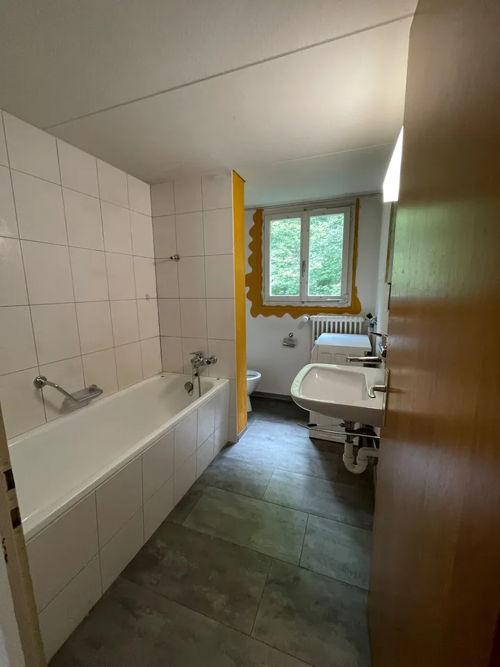 Studentenhaus im Grünen - WG-Zimmer mit grossem Gemeinschaftsgarten - Einfach wohnen. Gemeinsam leben. Garten teilen. – Foto 7 von 23
