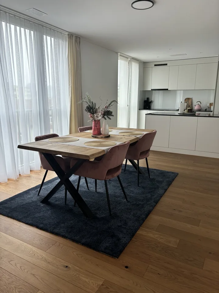 Attraktive, hochwertige 2.5-Zimmerwohnung mit 80 m² in zentraler Lage in Bülach