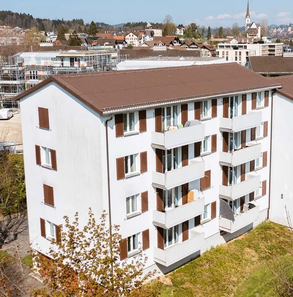 LICHTDURCHFLUTETE 3 ZIMMER-WOHNUNG AN GUTER LAGE