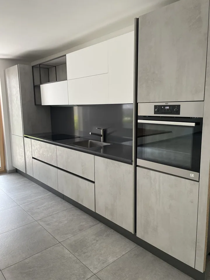 Elegante 5.5 locali con Giardino Privato – Leggia (Grono-GR)
