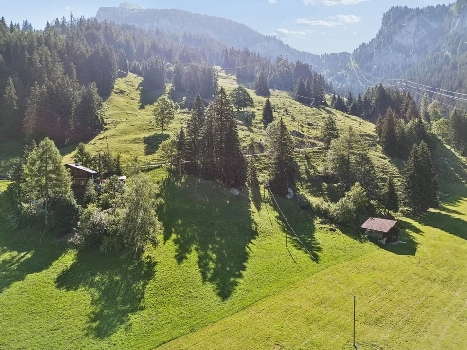 Bauland in der Ferienzone Achseten – Foto 7 von 7