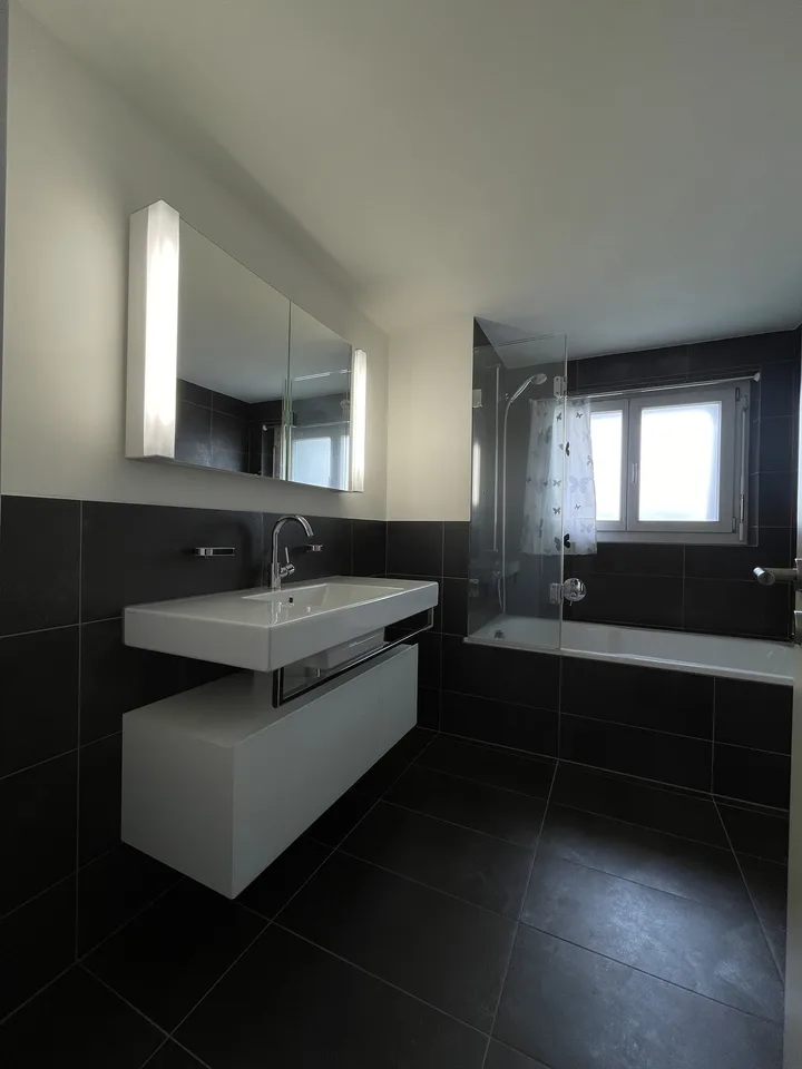 Moderne 4.5-Zimmer-Wohnung an zentraler Lage