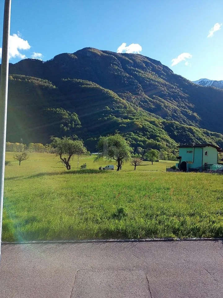 BAULAND AM ENDE DES DORFES, MIT SCHÖNER AUSSICHT