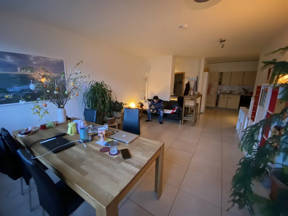 Wunderschönes, helles WG-Zimmer