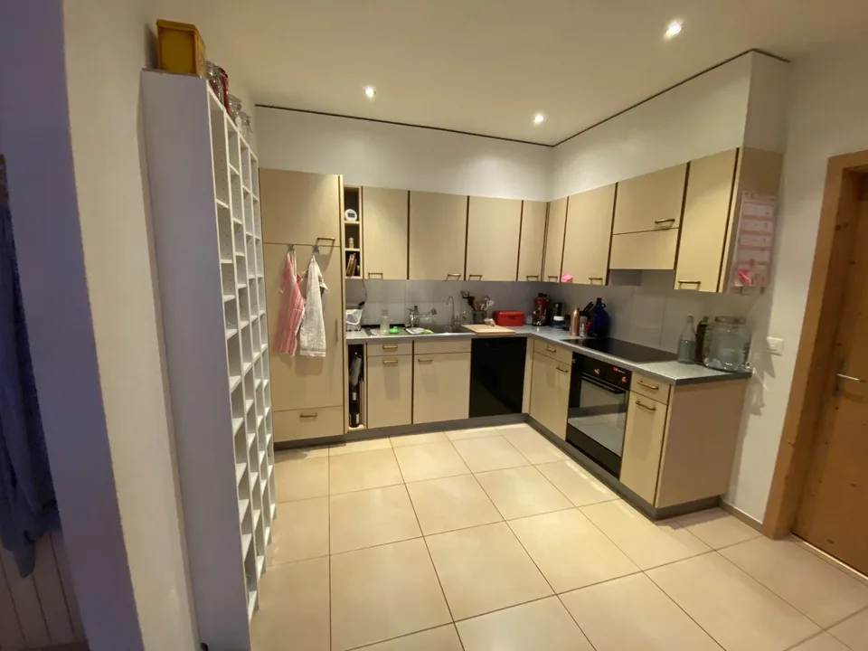 Wunderschönes, helles WG-Zimmer