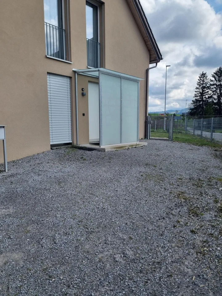 2.5 Zimmer Wohnung, möbliert, zu vermieten