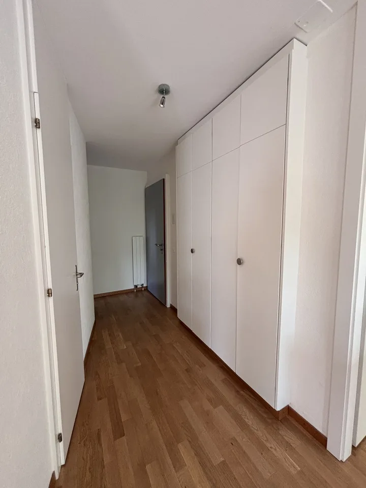 Reprise de bail – 4,5 pièces lumineux avec balcon et vue sur Valère & Tourbillon – 81 m² – Sion (Vissigen) – Loyer 1390.-
