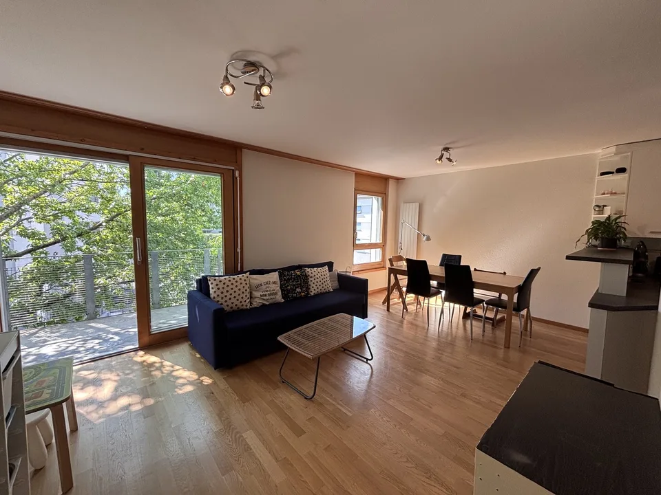 Reprise de bail – 4,5 pièces lumineux avec balcon et vue sur Valère & Tourbillon – 81 m² – Sion (Vissigen) – Loyer 1390.-