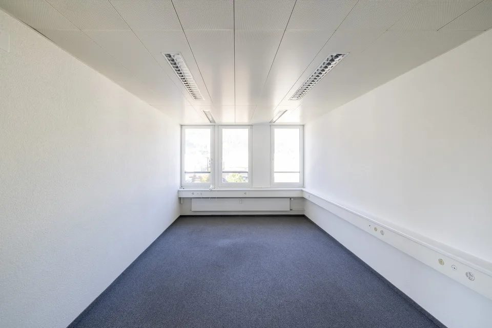 Ihre neues Büro im ersten Gebäude an der Bahnhofstrasse in Buchs