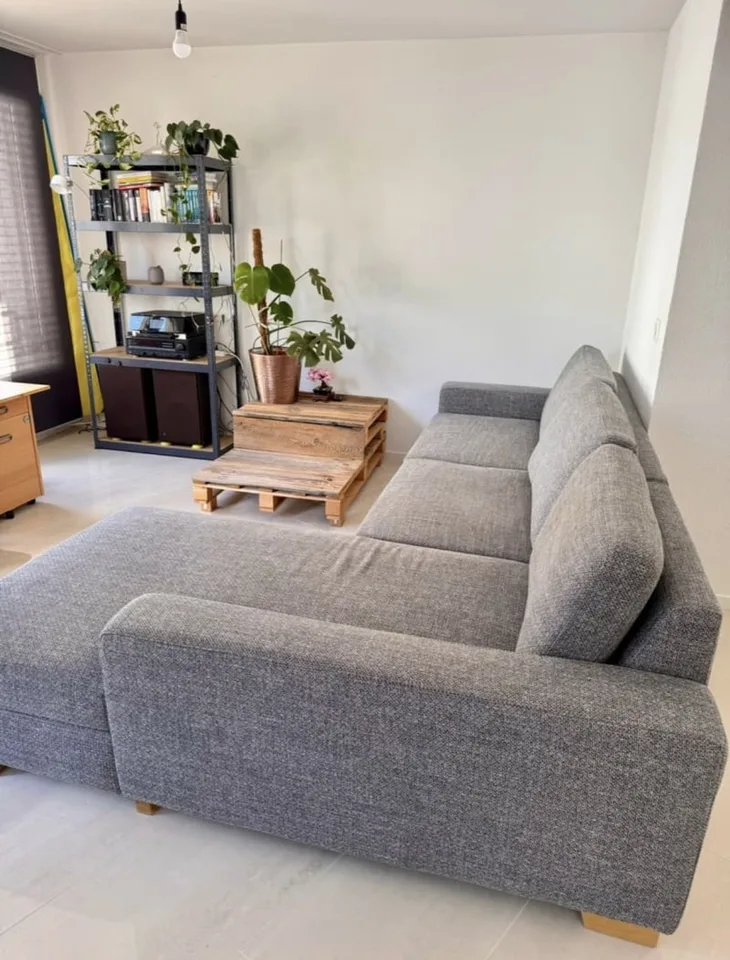 Moderne Zentrale Wohnung in Neuhausen am Rheinfall