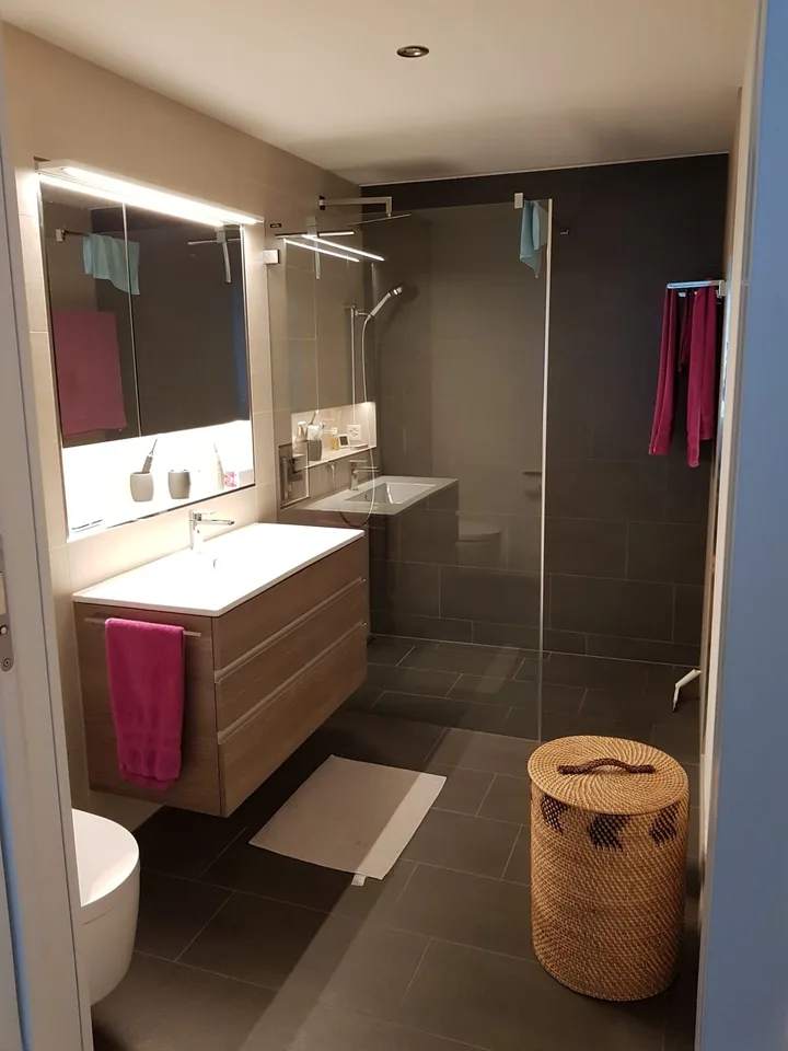 Grosszügige 4 1/2 Zimmer Wohnung