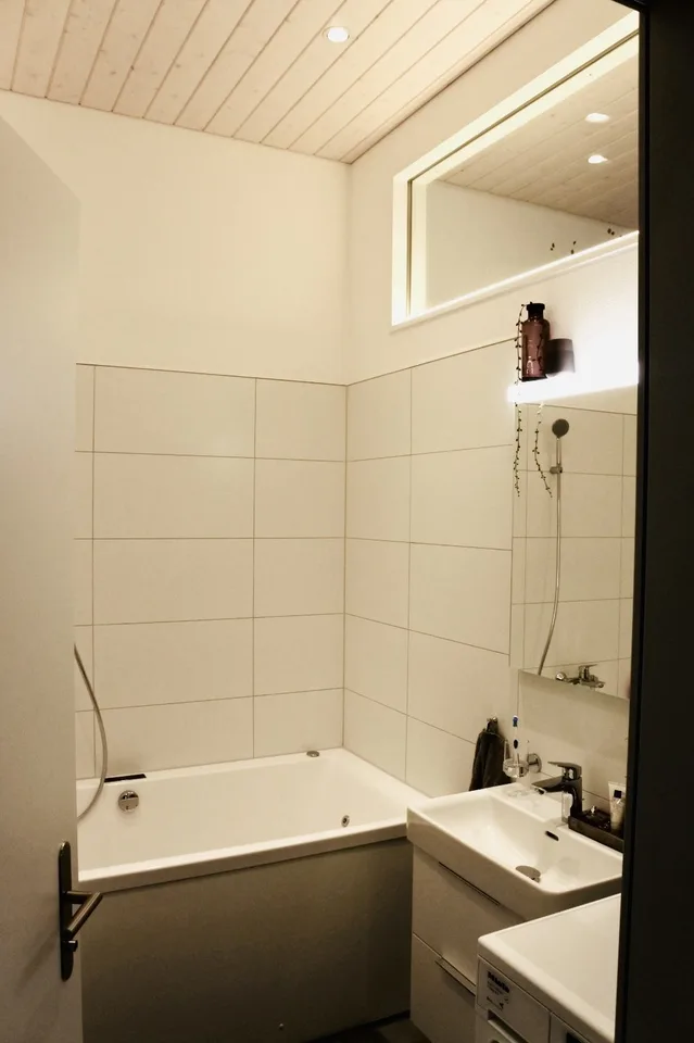 Neue, ruhig gelegene Wohnung mit grosser Terrasse im Eigentumsstandard
