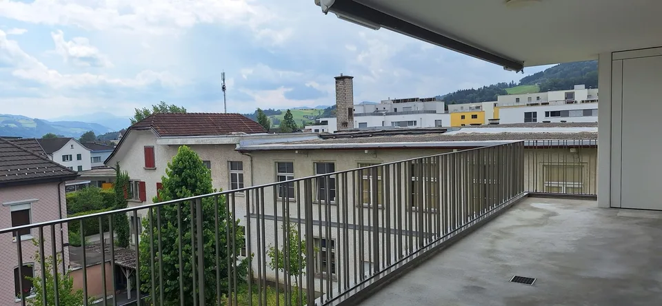 Wohnen an zentraler Lage mit wunderbarer Aussicht in die Bergen