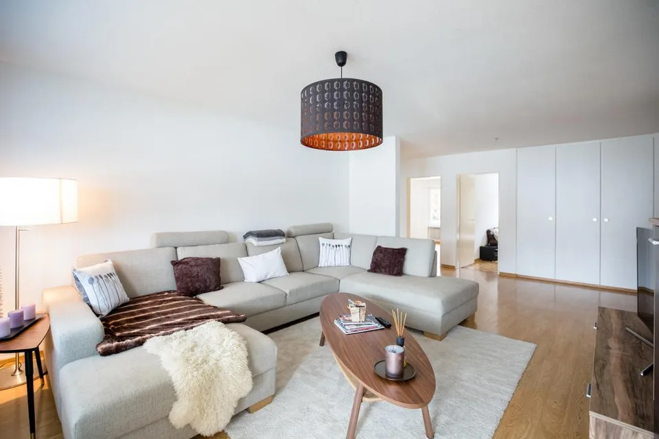 Helle, geräumige 4.5-Zimmer-Wohnung in ruhiger Lage