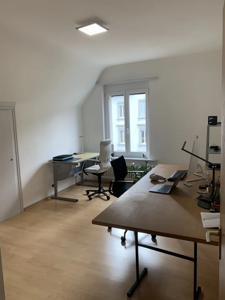 Nachmieter gesucht 5 Zimmer Dachwohnung