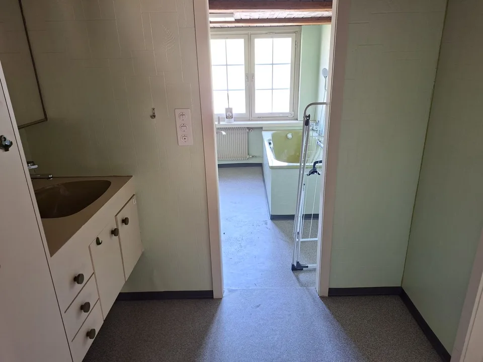 Gemütliches & möbliertes WG-Zimmer in Studentenhaus