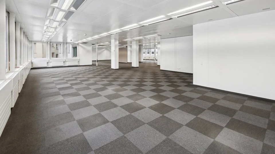 Work & View - Büro mit 371 m² und Dachterrasse im Herzen der Stadt