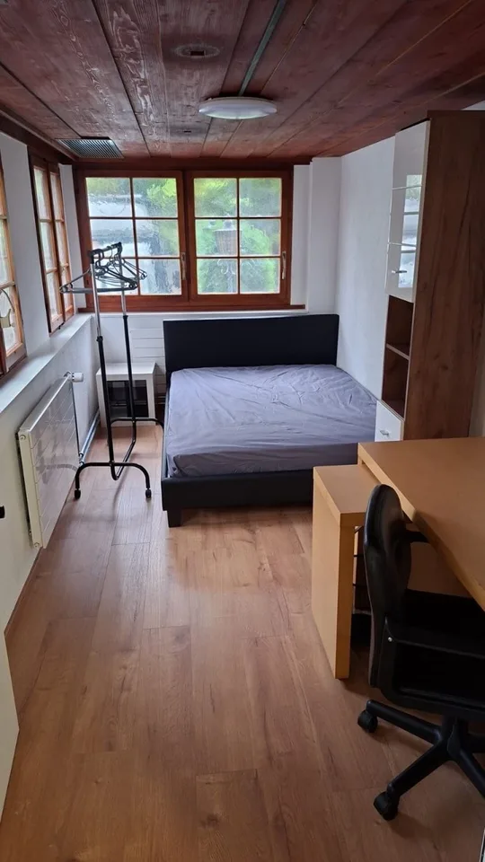 Heimeliges, möbliertes WG-Zimmer mit Garten für Studenten
