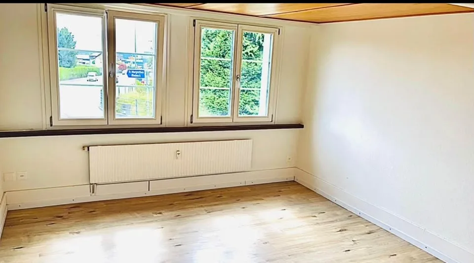 Schöne 4,5-Zimmer-Wohnung Zu Vermieten/ 9425 Thal/SG